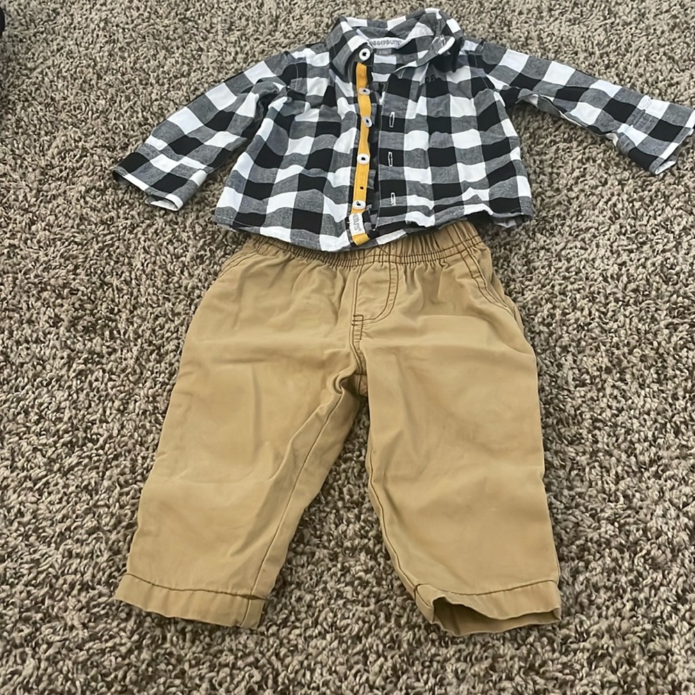 2pc set button down and khaki pants